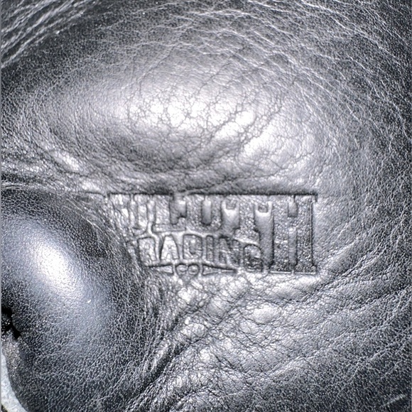 Duluth Trading Co Lifetime Pebbled Leather Crossbody - Picture 3 of 4